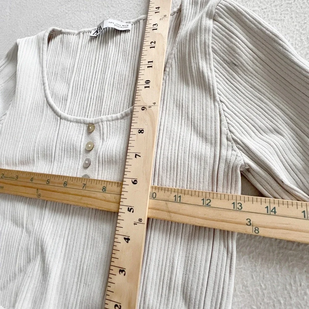 Zara Henley Top Women Large Cream Ribbed Knit Button Cuff Crop Casual Trendy